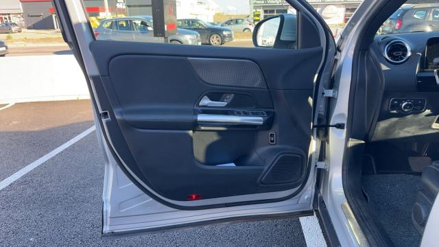 Mercedes Benz Gla image 6