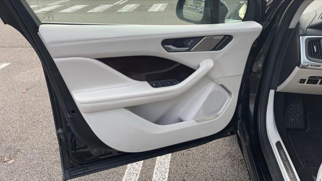 Jaguar I-Pace image 4