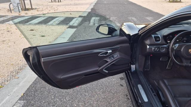 Porsche Cayman image 4