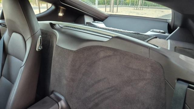 Porsche Cayman image 8