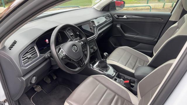 Volkswagen T-Roc image 8