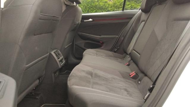 Volkswagen Golf image 9