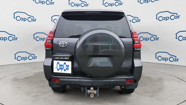 Toyota Land Cruiser image 5