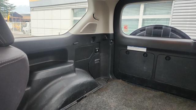 Toyota Land Cruiser image 4