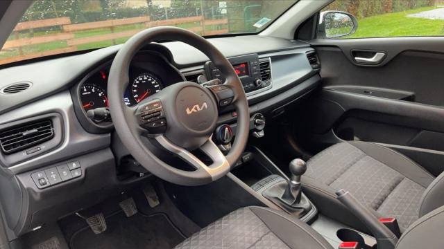 Kia Rio image 2