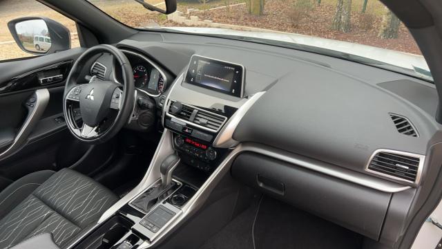 Mitsubishi Eclipse Cross image 3