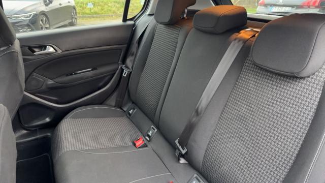 Peugeot 308 image 2