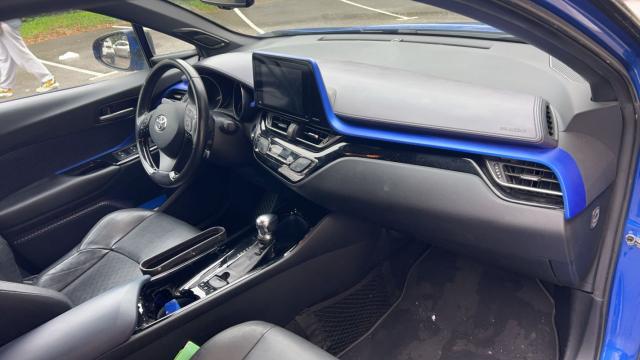 Toyota C-Hr image 5