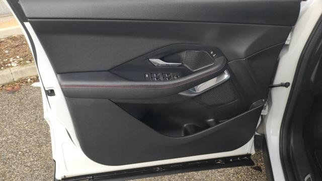 Jaguar E-Pace image 5