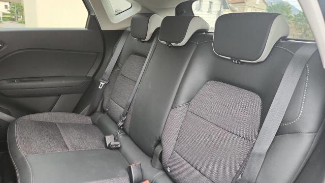 Renault Captur image 1