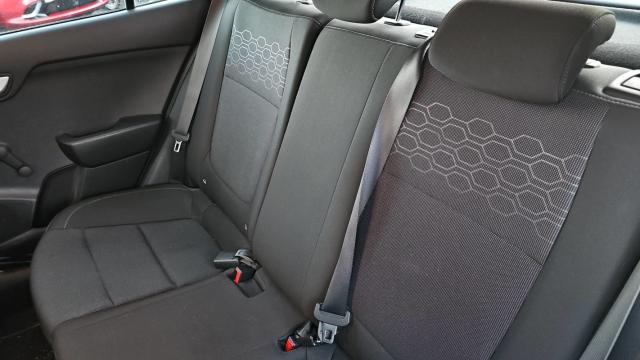 Kia Rio image 4