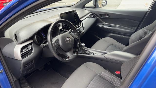 Toyota C-Hr image 3