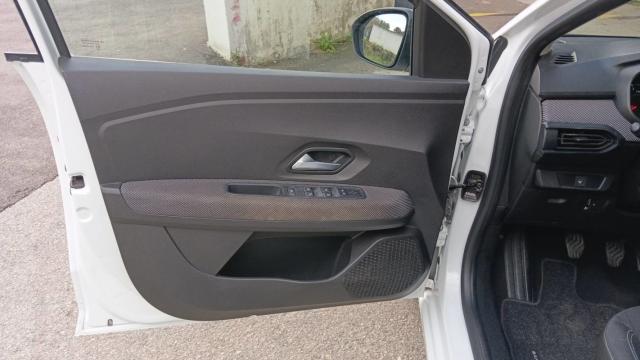 Dacia Sandero image 6