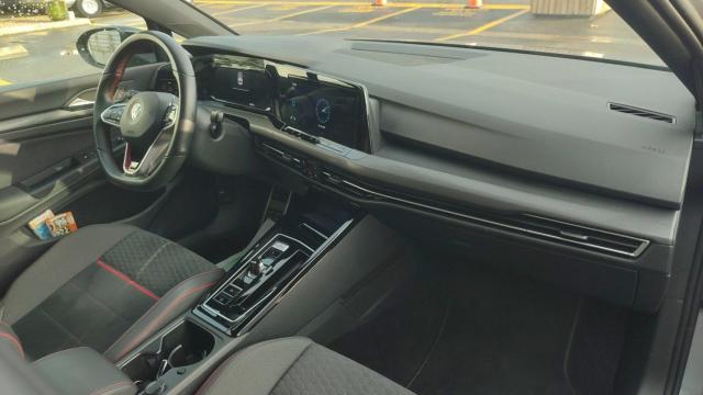 Volkswagen Golf image 2