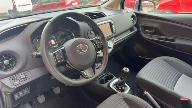 Toyota Yaris image 2
