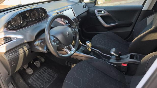 Peugeot 2008 image 4