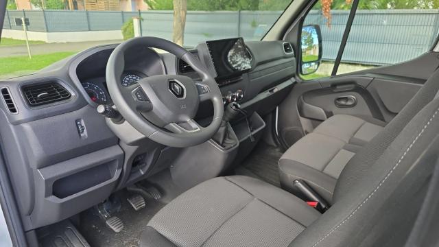Renault Master image 9