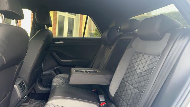 Volkswagen T-Roc image 7