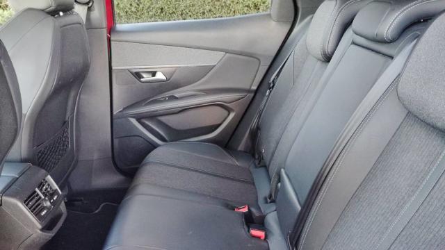 Peugeot 3008 image 1