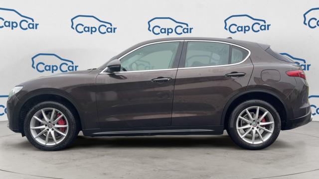 Alfa Romeo Stelvio image 9