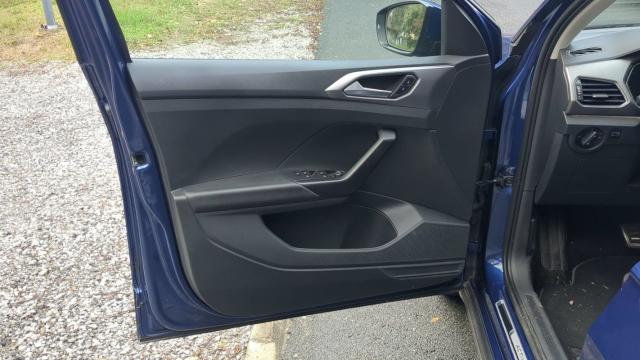 Volkswagen T-Cross image 2