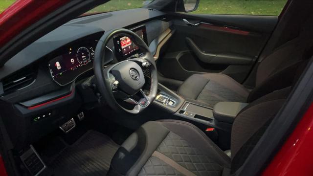 Skoda Octavia image 2