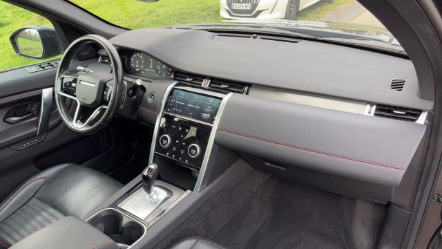 Land Rover Discovery Sport image 3