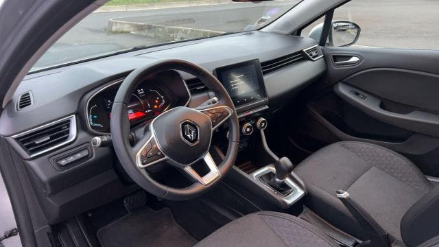 Renault Clio image 9