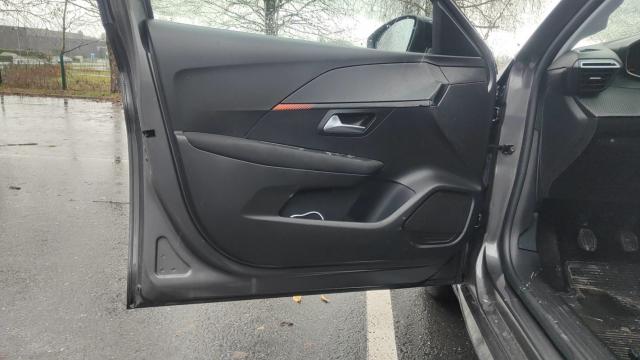 Peugeot 208 image 4