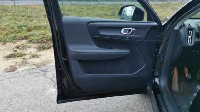 Volvo Xc40 image 9
