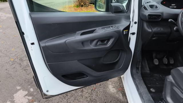 Peugeot Partner image 1