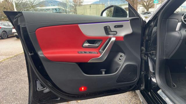 Mercedes Benz Cla Shooting Brake image 4