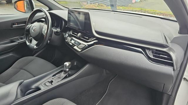 Toyota C-Hr image 5