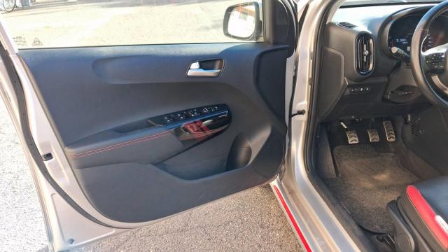 Kia Picanto image 5