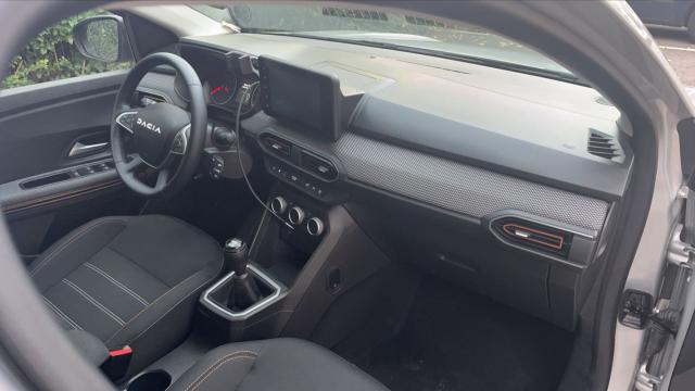 Dacia Sandero image 1