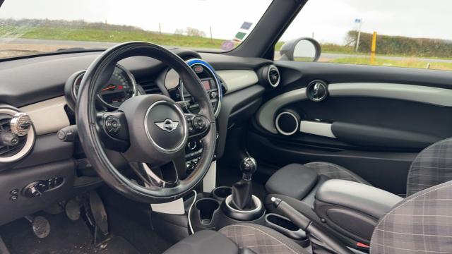 Mini Cooper image 4