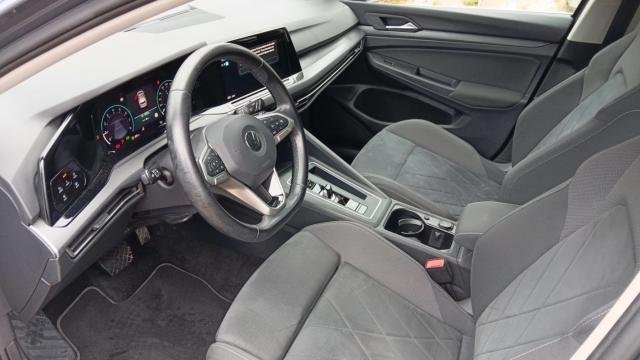 Volkswagen Golf image 9