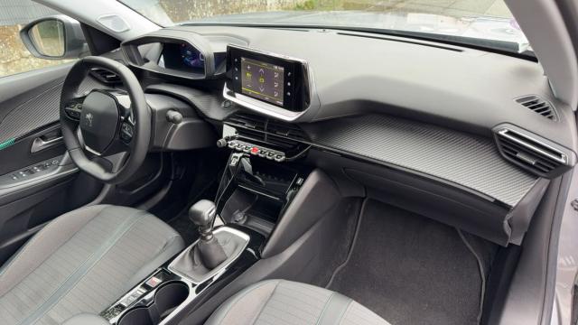 Peugeot 2008 image 4