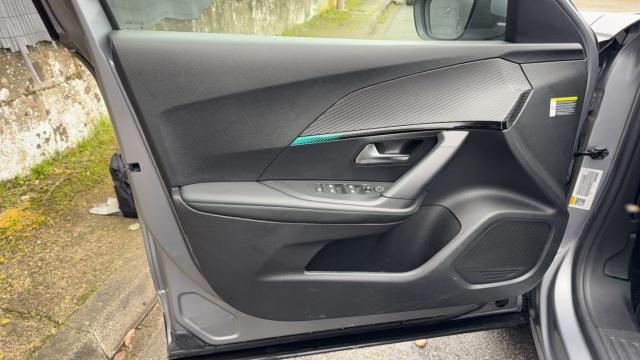 Peugeot 2008 image 9