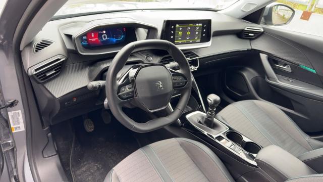 Peugeot 2008 image 6