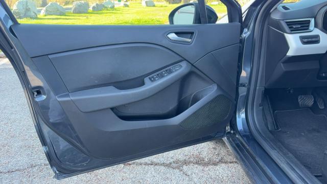 Renault Clio image 7