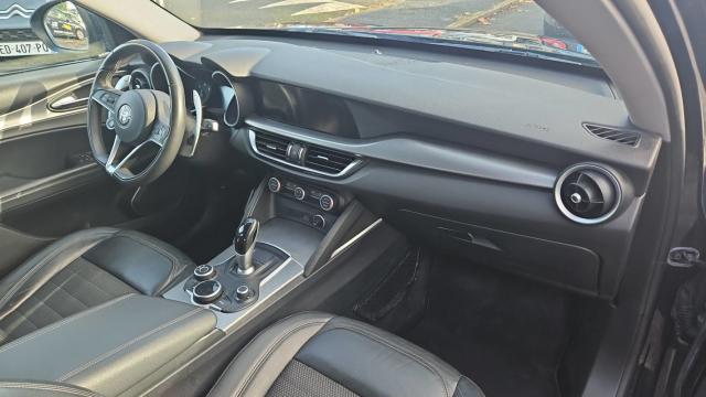 Alfa Romeo Stelvio image 5