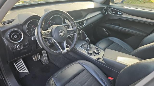 Alfa Romeo Stelvio image 7