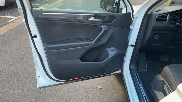 Volkswagen Tiguan image 2