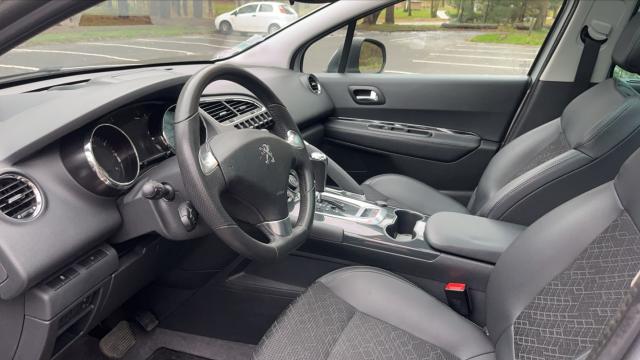 Peugeot 3008 image 2