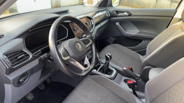 Volkswagen T-Cross image 1