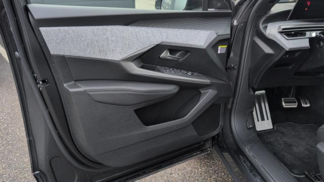 Peugeot 3008 image 8