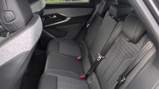 Peugeot 3008 image 3