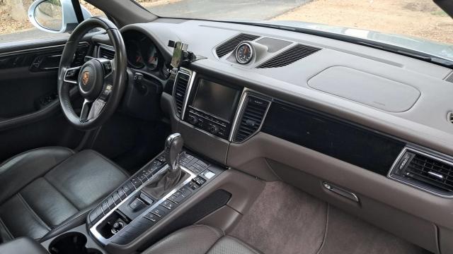 Porsche Macan image 9
