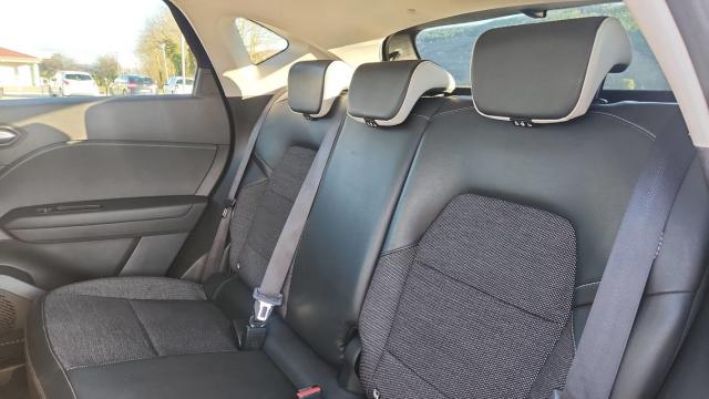 Renault Captur image 2